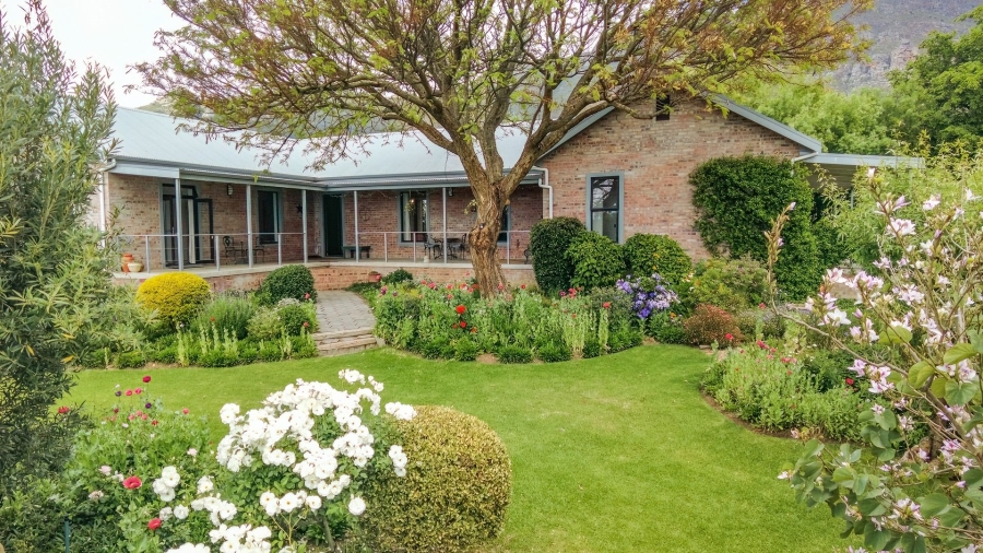 To Let 3 Bedroom Property for Rent in Riebeek West Western Cape